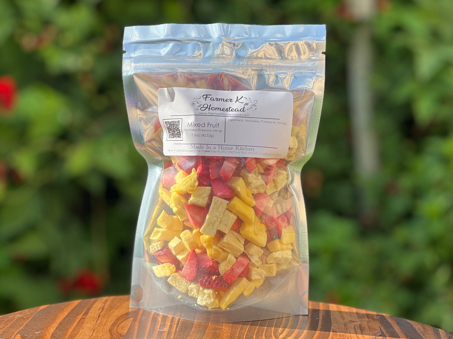 Mixed Fruit Medley (Strawberry, Pineapple, Mango) Freeze Dried Snacks - 1.5oz